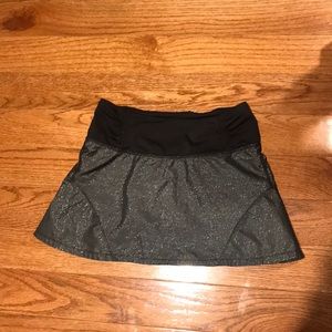 Ivivva girls size 12 sparkling dark grey skort
